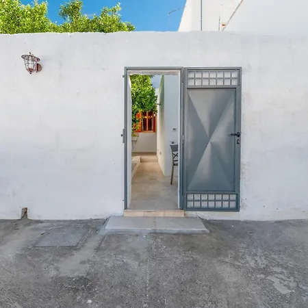 Il Giardino Del Mandarino House Montalbano (Apulia)