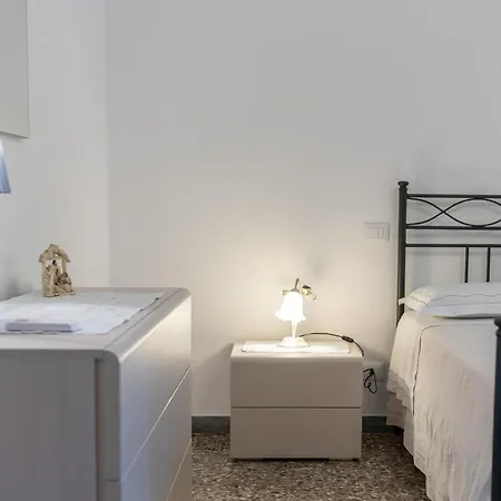 Apartment Il Giardino Del Mandarino House